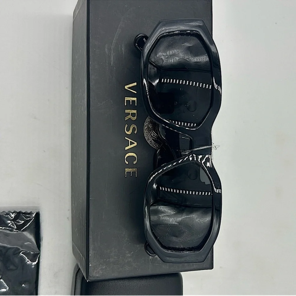 Unisex Versace Medusa head sunglasses 43815380/8 753-018-1403N made in Italy